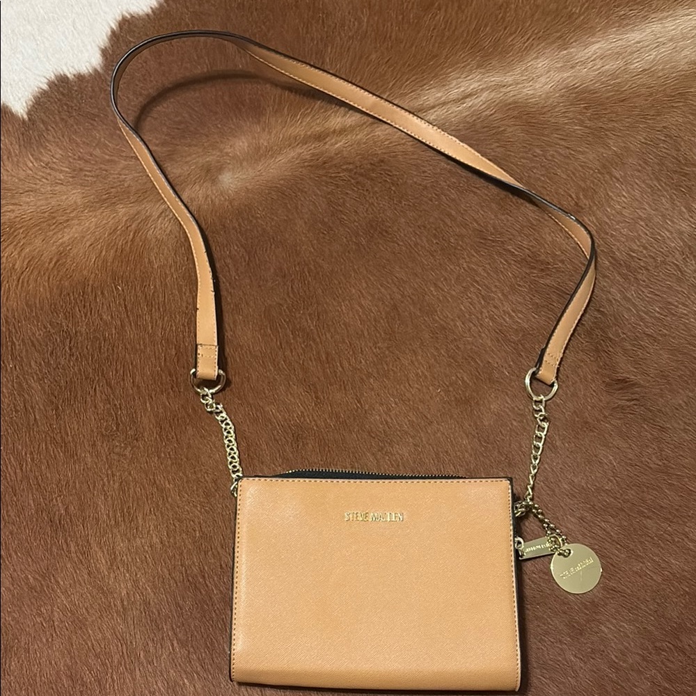 Steve Madden Tan Crossbody Bag with Leather Material and Elegant Shape